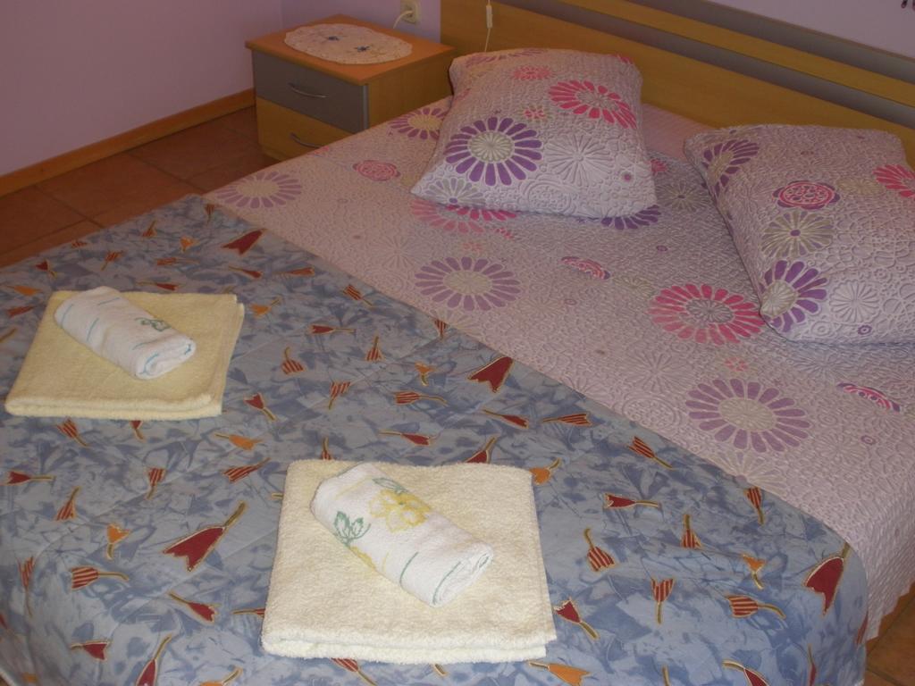 Corry 1 Apartment Ravni Ruang foto
