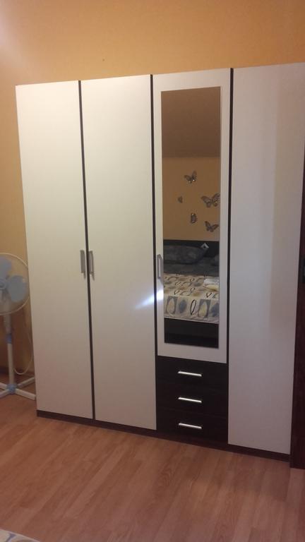 Corry 1 Apartment Ravni Bagian luar foto